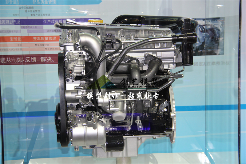 汽車發動機模型