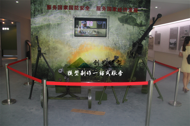 軍事展廳模型-坦克模型軍用雷達(dá)模型-包頭重工展廳定制模型